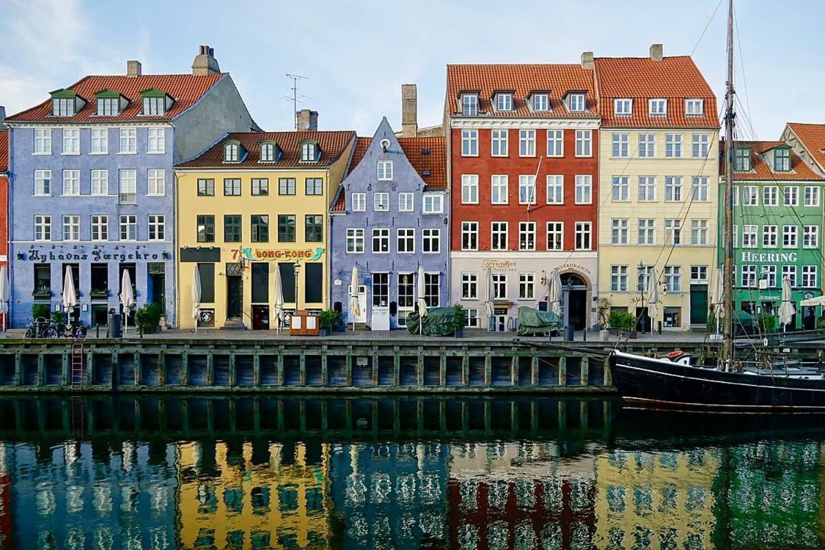 Large Apartment With 4 Bedrooms In Copenhague Extérieur photo