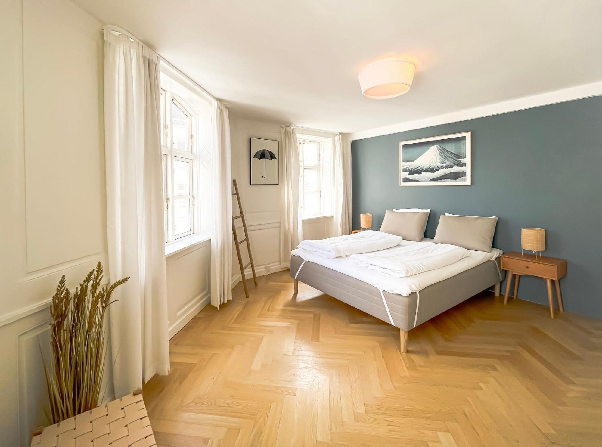 Large Apartment With 4 Bedrooms In Copenhague Extérieur photo
