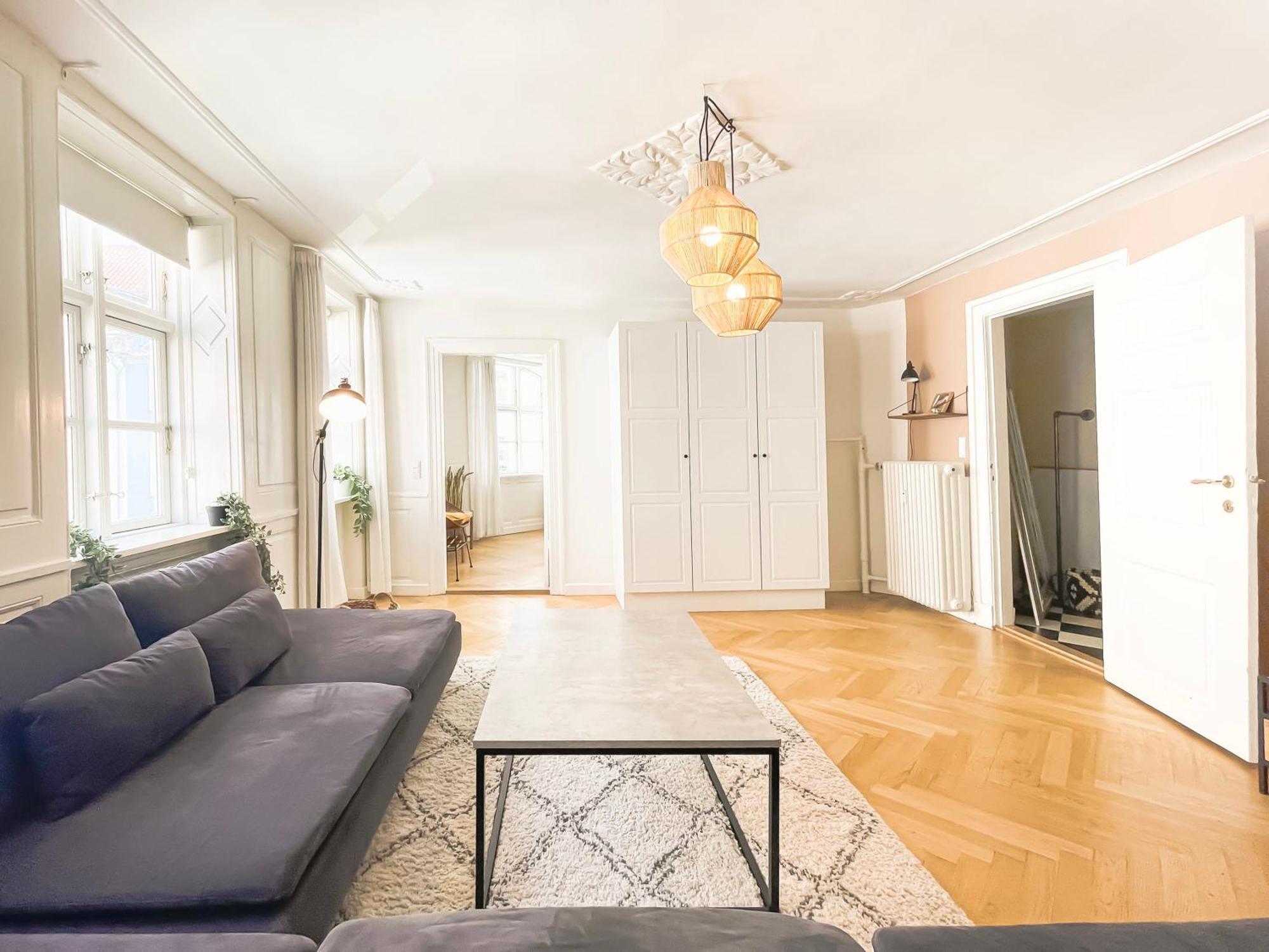 Large Apartment With 4 Bedrooms In Copenhague Extérieur photo